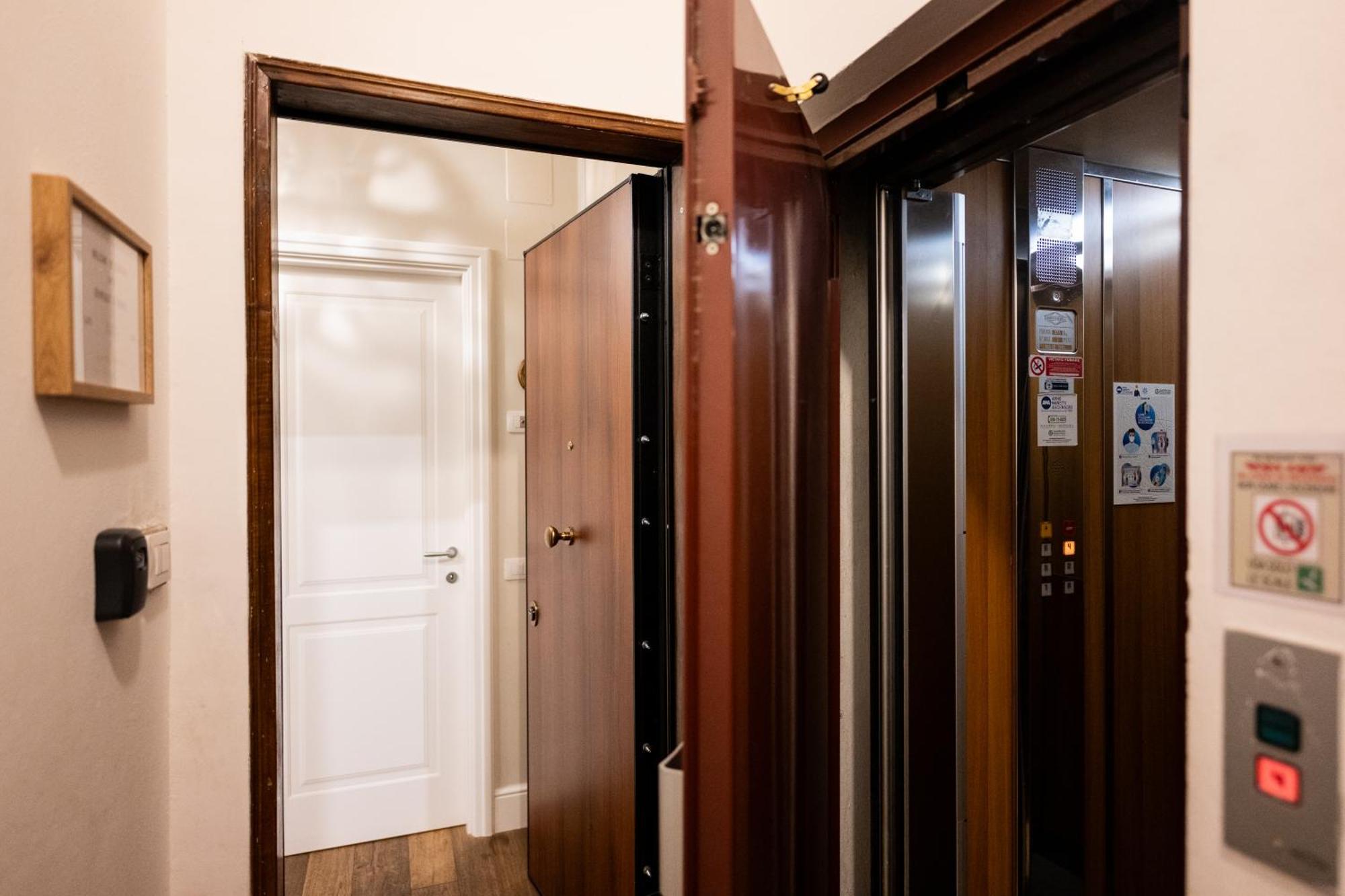 Smooth Mansion In Ponte Vecchio Apartment Florence Exterior photo